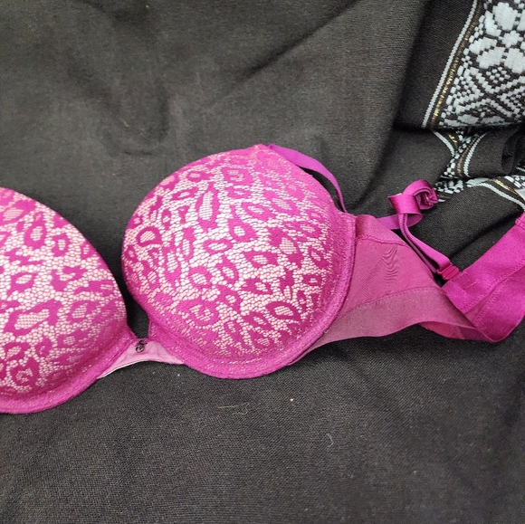 Victoria's Secret PLUNGE 36C - Picture 6 of 7